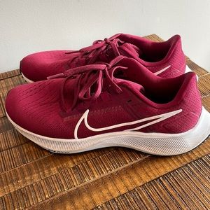 Maroon Nike orange sneakers